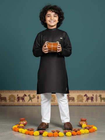 Boys' Black Cotton Kurta Set – Solid & Side Placket