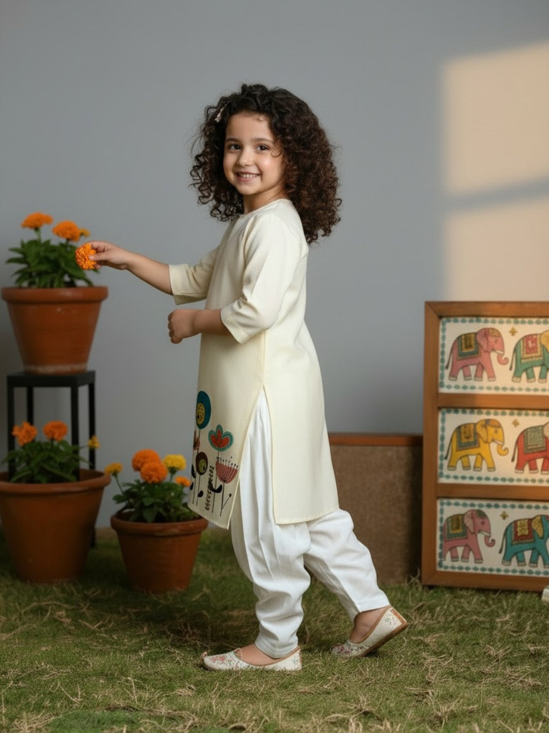 Girls' Beige Cotton Kurti Set – Ethnic Print