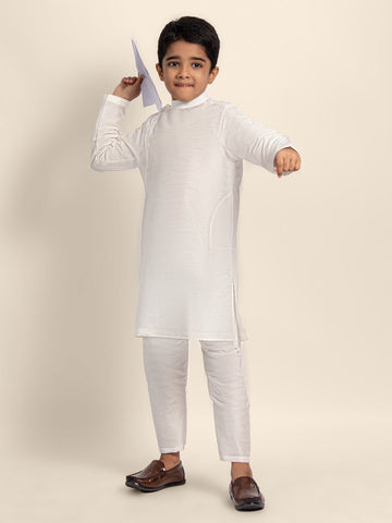 Boys' White Dupion Kurta & Pyjama Set – Asymmetric