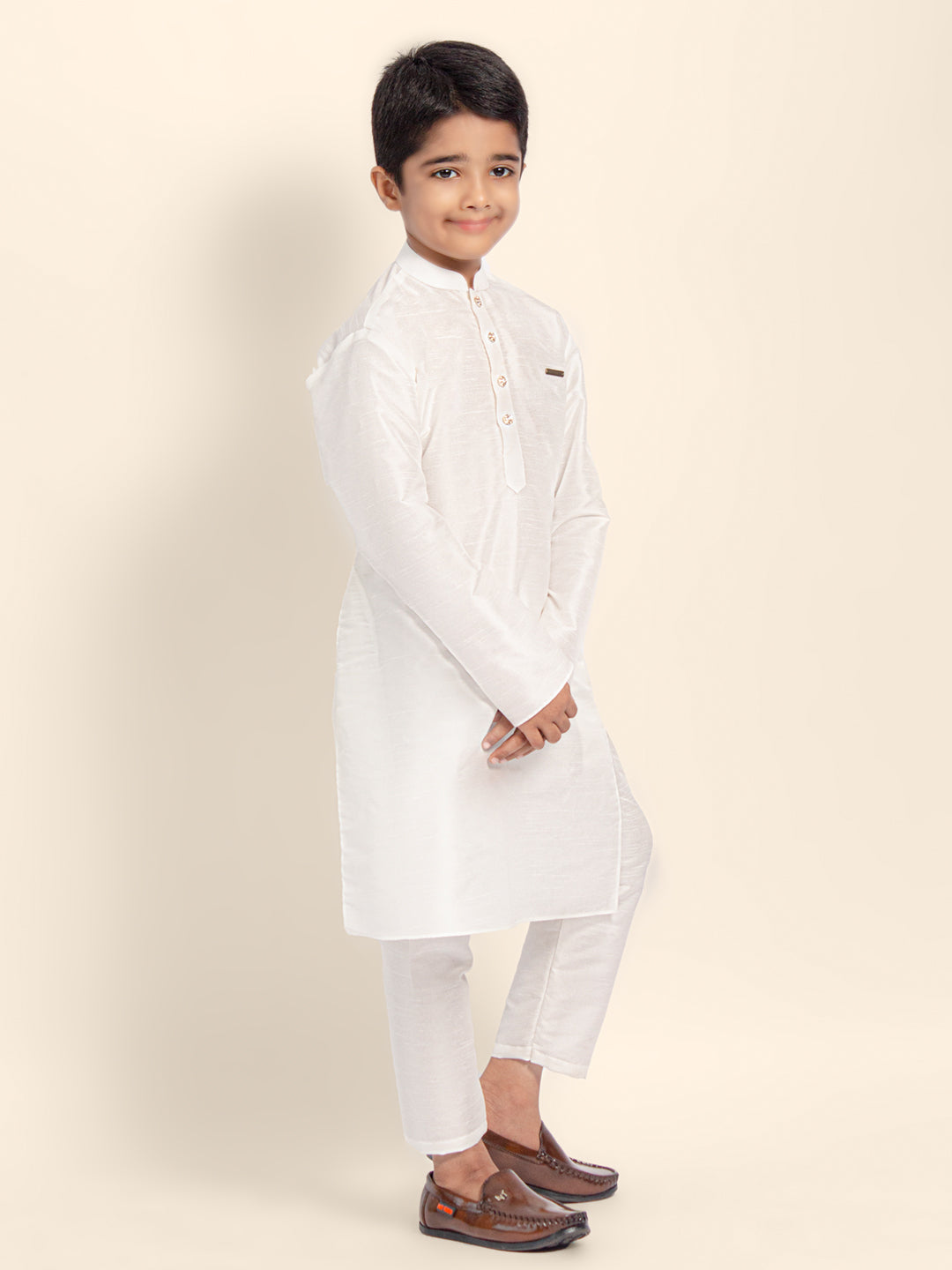 Boys' White Dupion Kurta & Pyjama Set – Asymmetric
